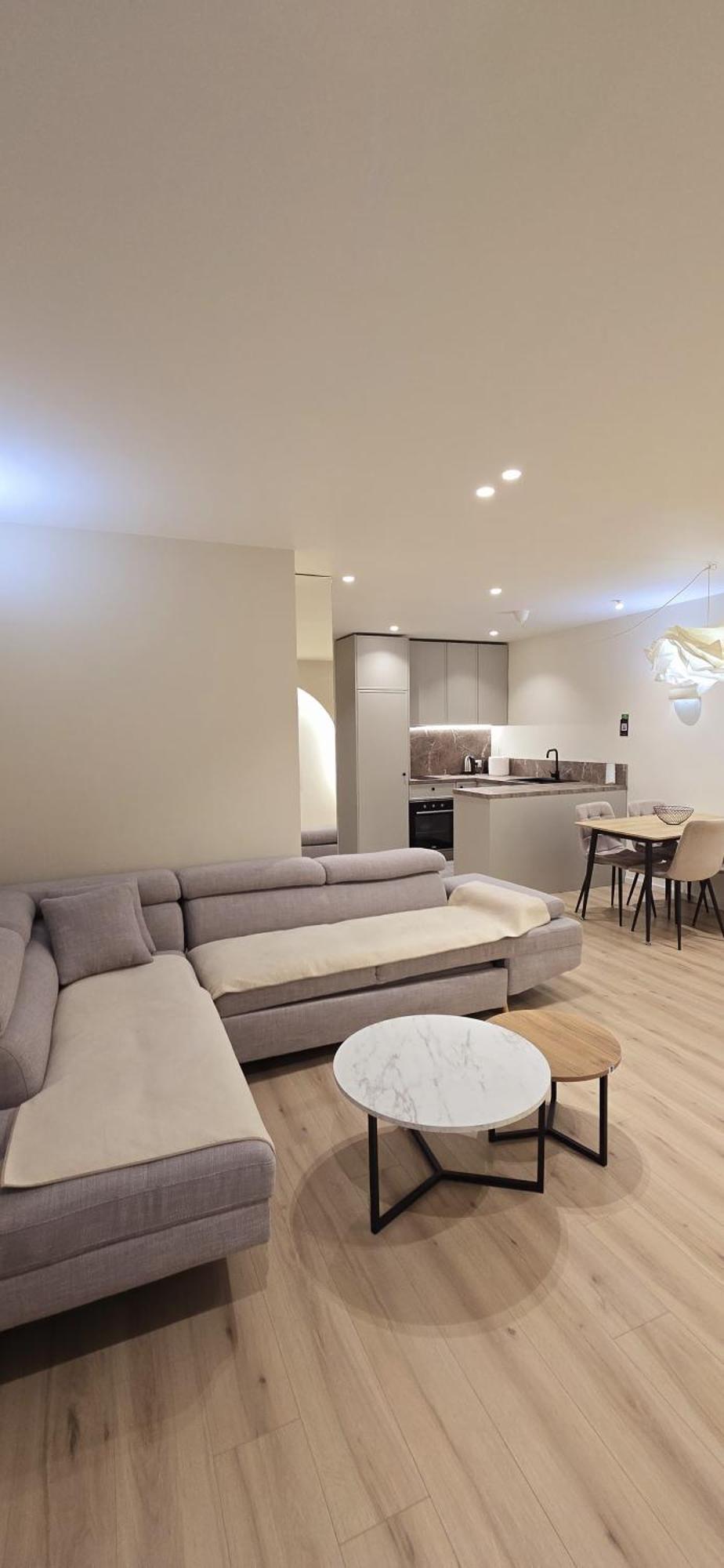 Arkle 4 Apartman Tirana